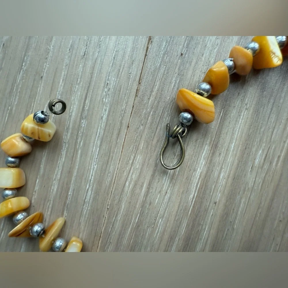 Vintage Yellow Beaded Jewelry Set with yellow stones, bracelet necklace charm - Picture 9 of 16